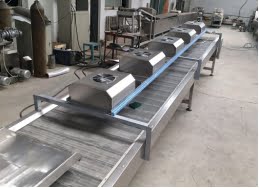 Cooling conveyor